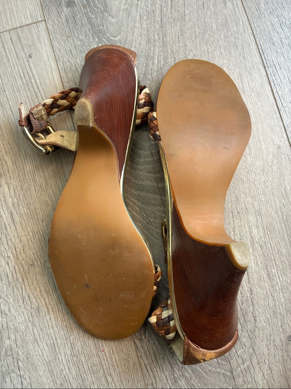 Michael Kors Juniper Brown Braided Leather T-Strap Heels with Gold Footbed 10M - Picture 10 of 11